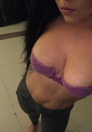 Fresh Lady In Town Naughty Escort Karina Dubai Marina Call Me. 5